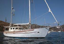 Ketch rigged pilothouse built to lloyds specifications. Rondinara