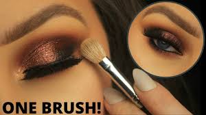 beginners eye makeup one brush smokey