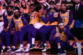 Lebron james capped off a touching tribute to kobe bryant. Lakers Honor Kobe Bryant With An Emotional Basketball Memorial Wsj