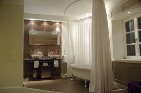 For a romantic bathroom, lights should be warm that would be flattering to the hues of the walls and other accessories in the bathroom. Romantic Bathroom Remodel Ideas