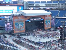 Kenny Chesney Spreads The Love In Foxborough New England