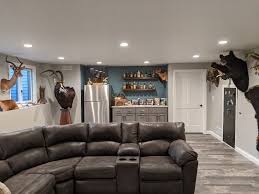 trophy walls with 8 ceiling height