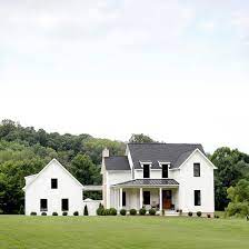 top 5 white modern farmhouse exteriors