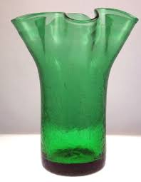 le glass vase ruffled fluted rim 6