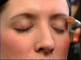 how to apply a cameron diaz makeup look