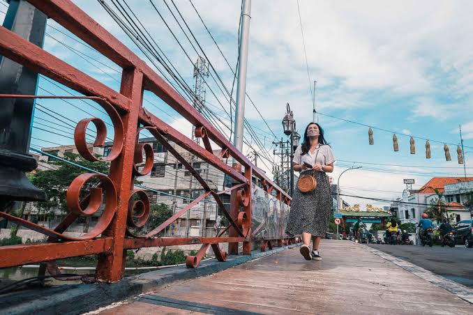 Penjelasan Jembatan Merah Surabaya