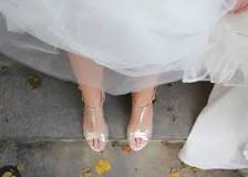 can-you-wear-ivory-shoes-with-a-white-wedding-dress