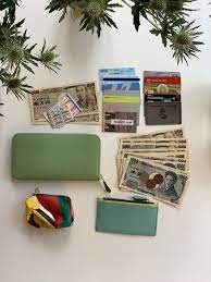スマート女子”の財布とその中身。 開運へのヒント満載の最新お財布事情とは？