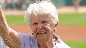 Mary Pratt, Rockford Peaches Pitcher Who Helped Inspire 'A League of Their  Own,' Dies at 101