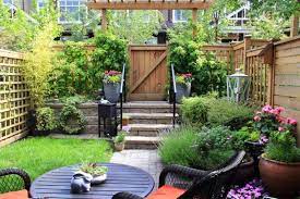 Backyard Garden Look