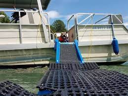 I'm in the need of a boat ramp for my dog to get in the boat after swimming. How To Make A Dog Ramp For A Pontoon Boat 7 Ideas For A Ladder
