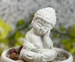 miniature meditation buddha mindful