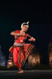 mukteshwar dance festival celebrating