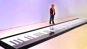 giant floor piano al monster big