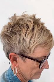 Find the best hairstyles for overweight women over 60 with images, picture. 45 Pixie Haircuts For Women Over 50 To Enjoy Your Age
