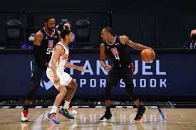 Los angeles clippers video highlights are collected in the media tab for the most popular matches as soon as video appear on video hosting sites like youtube or dailymotion. Clippers Vs Suns Final Score Clippers Take Over In Fourth Quarter In 113 103 Win Clips Nation