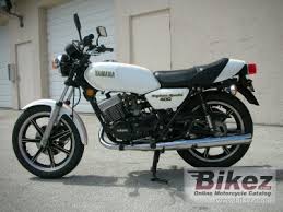 1979 yamaha rd 400 specifications and