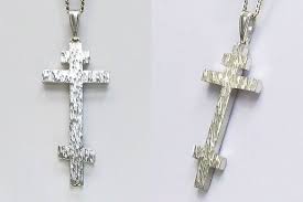 ロシア正教のクロス 木肌光沢仕上げの縦長のロシア十字架 rc27 十字架 小柄な女性 クロス