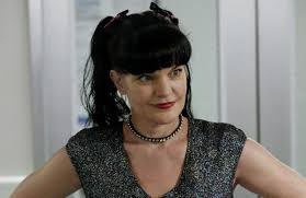 The latest tweets from paulette perry (@islandtweeter). Pauley Perrette Says She Ll Never Return To Ncis Because She S Terrified Of Former Co Star Mark Harmon