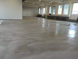 gray glossy concrete screed flooring
