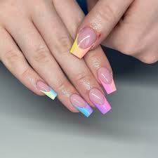 designs for bright summer acrylic nails