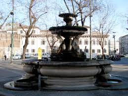 Risultati immagini per piazza fontana milano