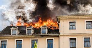 Guests can relax at a terrace. Verhalten Im Brandfall Wenn Es In Haus Oder Wohnung Brennt Das Haus