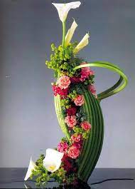 Basi is a type of flower arrangements used by southeast asians for multi religious purposes. Flower Arrangement From Russia Modern Flower Arrangements Unique Flower Arrangements Floral Designs Arrangements