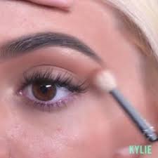 kylie jenner filmed a makeup tutorial