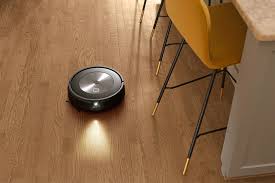 roomba j7 uses a camera to recognize