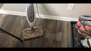 can vinyl flooring be cleaned with a