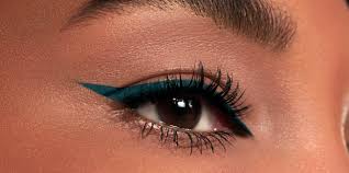 green eyeliner how to wear green