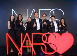 nars to expand into china after