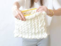 giant yarn plush knit bag pattern