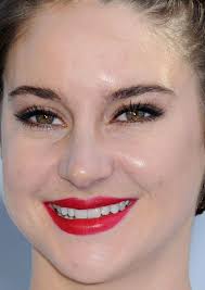 Her early movies include replacing dad in 1999, the district in 2000, the o.c. in 2003 and crossing jordan in 2001. Shailene Woodley Age Husband Net Worth Movies In 2020 Mtv Movie Awards Movie Awards Shailene