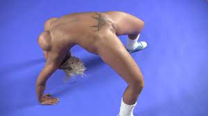 Busty blonde shows nude gymnastics - Free Porn Videos - YouPorn