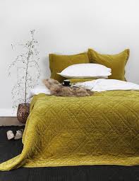 Chartreuse Decor Beige Bed Linen