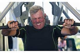 should golfers lift weights today s