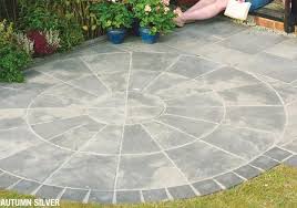 bradstone old riven patio circle 2 4m