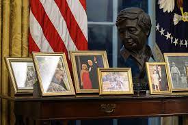 President biden has filled the oval office with images of american leaders and icons, focusing the room around a massive portrait of franklin d. Biden Oval Office Cesar Chavez Bust Fdr Painting Are Among Changes
