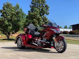 2023 goldwing dct automatic trike for