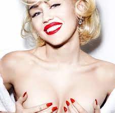 Shooting: Miley Cyrus nackt auf dem Cover der Vogue - WELT