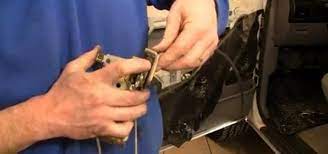 how to fix a broken door latch cable in