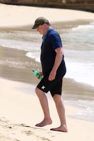 In june 2021, he made a rare red carpet appearance at tribeca film festival for his movie no sudden move. Brendan Fraser Looks Unrecognisable On Beach Holiday In Barbados After Claiming Doing His Own Movie Stunts Ruined His Body Mirror Online