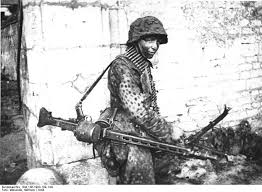 Photo] German soldier with MG42 machine gun, Caen, France, Jun 1944 | World  War II Database