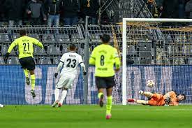 Borussia Dortmund-Beşiktaş maçında beş gol, bir kırmızı kart - Son dakika  spor haberleri – Sözcü