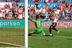 Click here to reveal the score. Fc Twente Telt Zijn Zegeningen Na Turbulente Slotfase Tegen Feyenoord Voetbal International