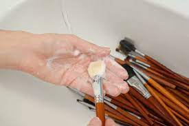 makeup brush hygiene tips for you and