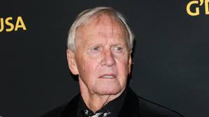 Paul hogan has a net worth allegedly at an astounding $28 million. Paul Hogan Says He D Flee The U S And Trump If Not For His Son