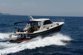 Renting A Boat Versus Chartering A Boat Asta Yachting